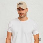 Casquette beige Paris au design contemporain