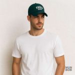 Casquette verte inspirée de Paris, accessoire tendance