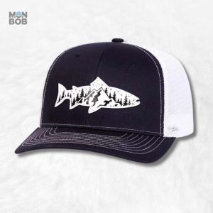 Casquette noire et blanche pour la pêche à la carpe