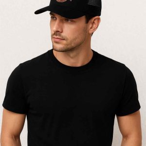 Casquette Trucker noire idéale pour les passionnés de pêche