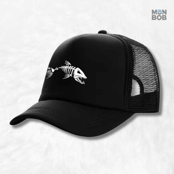 Casquette pécheur noire avec motif de poisson