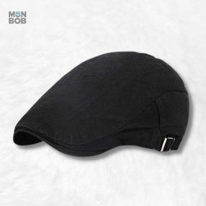 Casquette plate ajustable noire classique pour un style intemporel