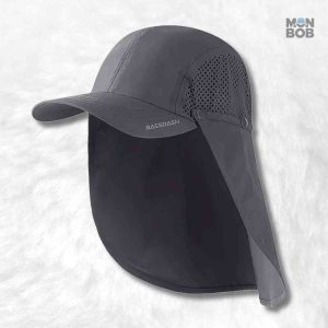 Casquette grise avec protège nuque intégré
