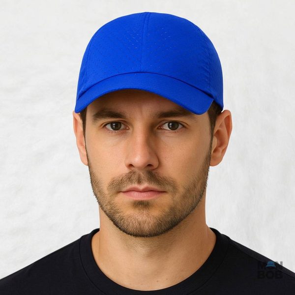 Casquette de running bleu pour les sportifs en mouvement