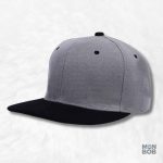 Casquette Snapback grise et noire avec visière plate
