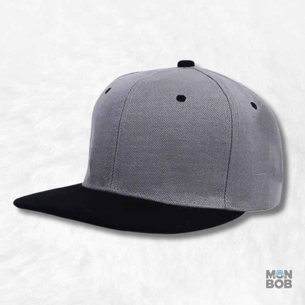 Casquette Snapback grise et noire avec visière plate