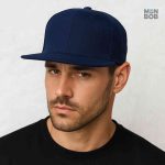 Casquette marine style Snapback avec visière plate
