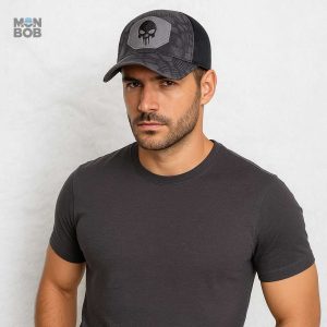 Casquette avec motif tête de mort et crocodile stylisé