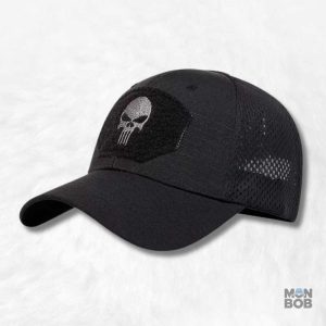 Casquette noire avec motif tête de mort