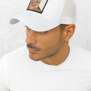 Détails de la casquette Trucker avec motif lion
