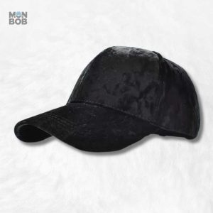 Casquette Velours de Soie Noir élégante et raffinée