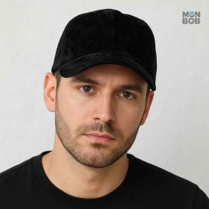 Casquette en velours noir, style chic et confortable