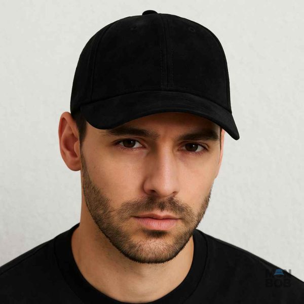 Casquette en velours noir, accessoire tendance pour toutes saisons