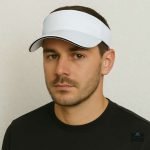Casquette de golf blanche avec visière ajustable