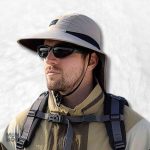 Bob taupe élégant pour une protection solaire optimale