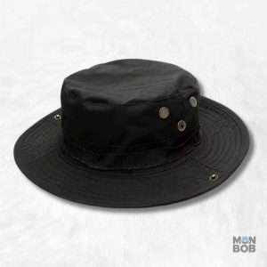 Chapeau militaire noir pour un look audacieux et tendance