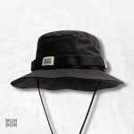 Chapeau safari noir élégant pour aventures en plein air