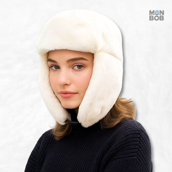 Accessoire hiver féminin : chapka blanche pour grand froid